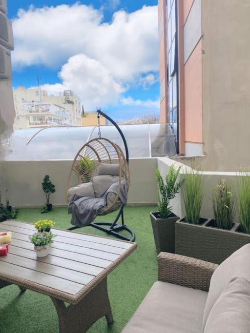 New Amazinglarge Luxury 4Br Suite/1Min Toacropolis เอเธนส์ ภายนอก รูปภาพ