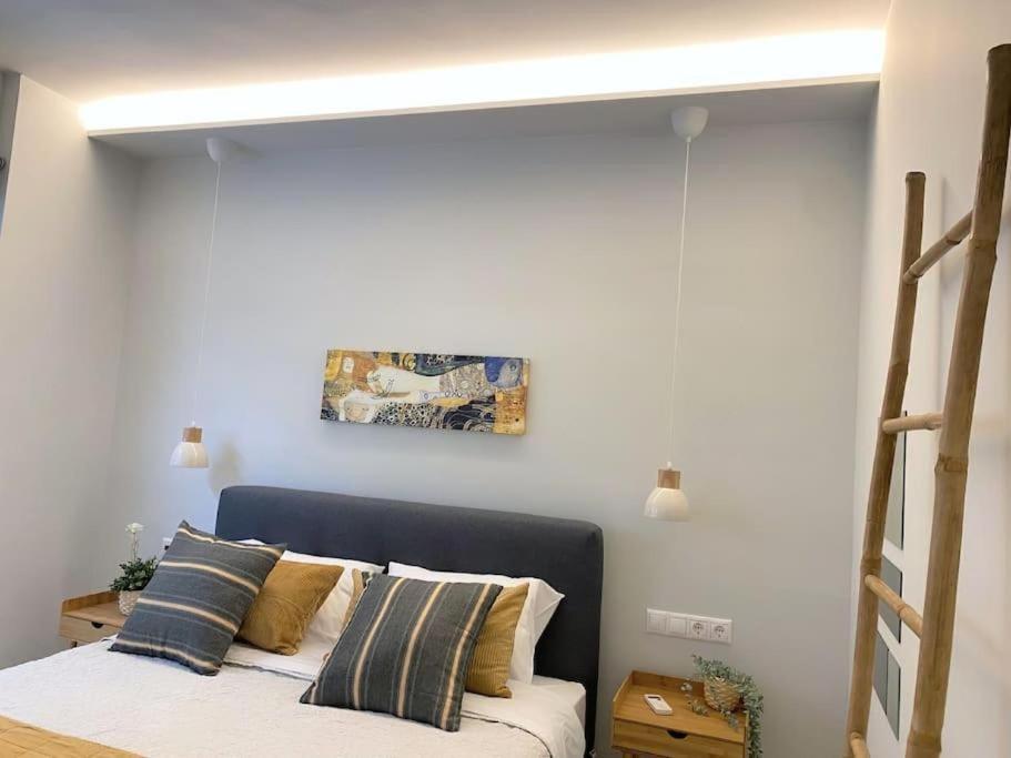 New Amazinglarge Luxury 4Br Suite/1Min Toacropolis เอเธนส์ ภายนอก รูปภาพ