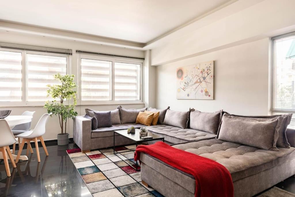 New Amazinglarge Luxury 4Br Suite/1Min Toacropolis เอเธนส์ ภายนอก รูปภาพ