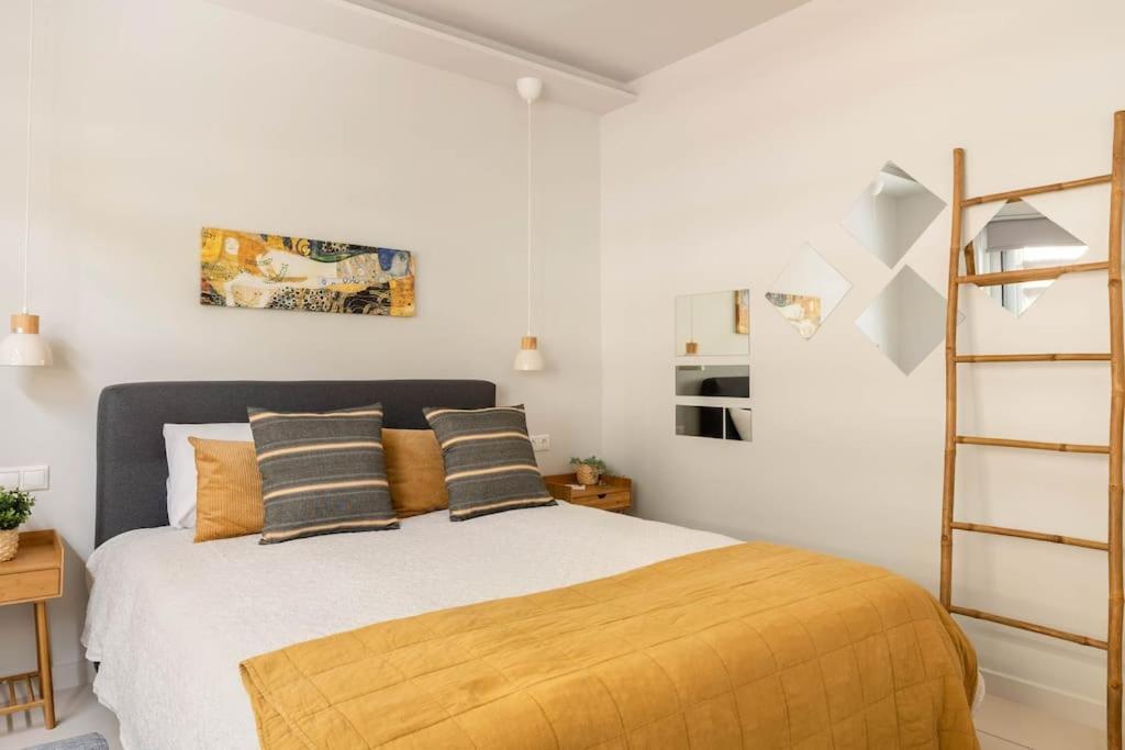 New Amazinglarge Luxury 4Br Suite/1Min Toacropolis เอเธนส์ ภายนอก รูปภาพ